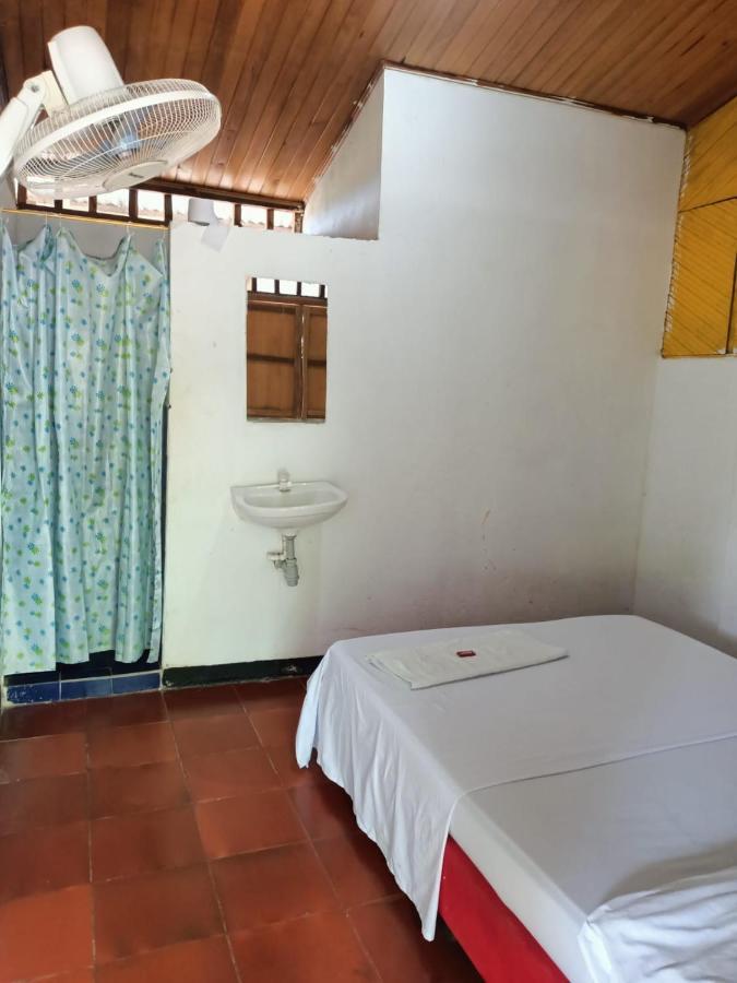 Hostal Sol De Verano Dona Lilia Villavieja Exterior photo